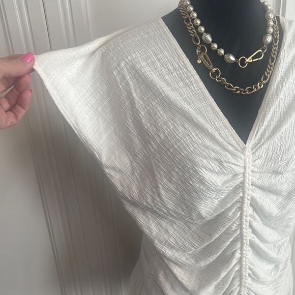 Max Studio White Top Ruched Tie Front Cap Sleeve Blouse - Picture 3 of 7
